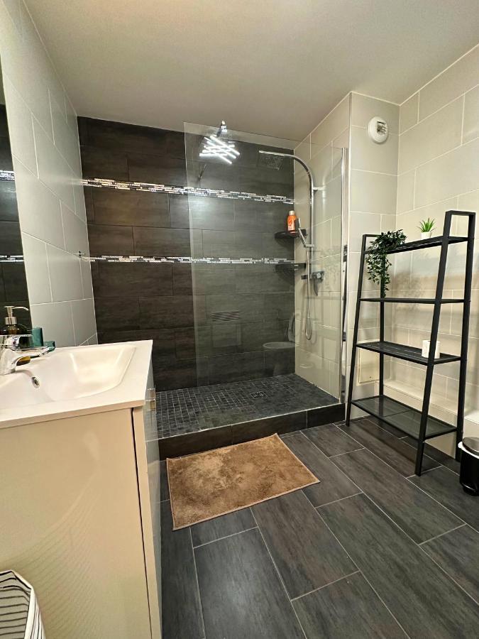 L'Envolee - 15' De Paris & 10' Du Stade De France Apartment Saint-Denis  Ngoại thất bức ảnh